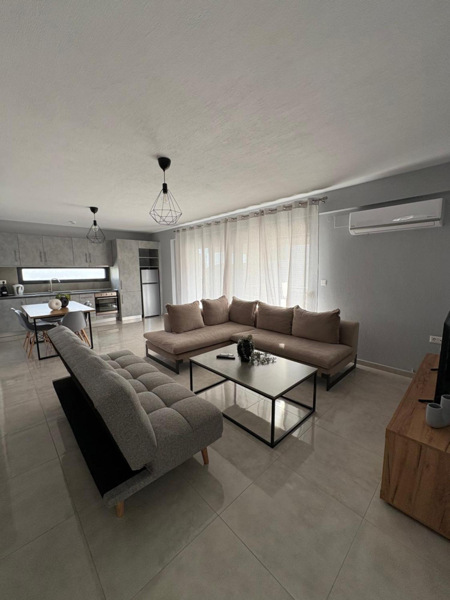 Elinor Apartments ฟิออยิตา ภายนอก รูปภาพ