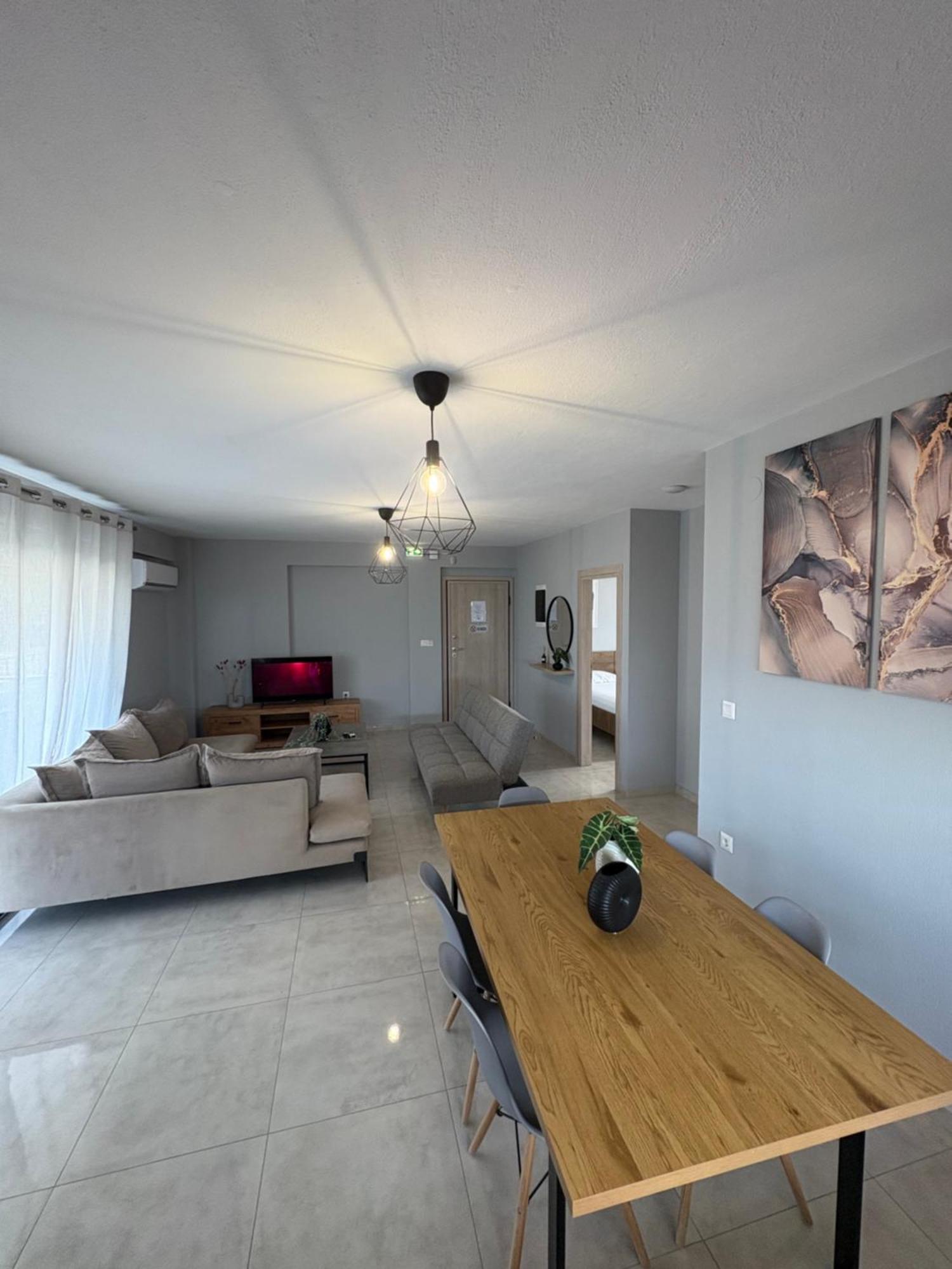 Elinor Apartments ฟิออยิตา ภายนอก รูปภาพ