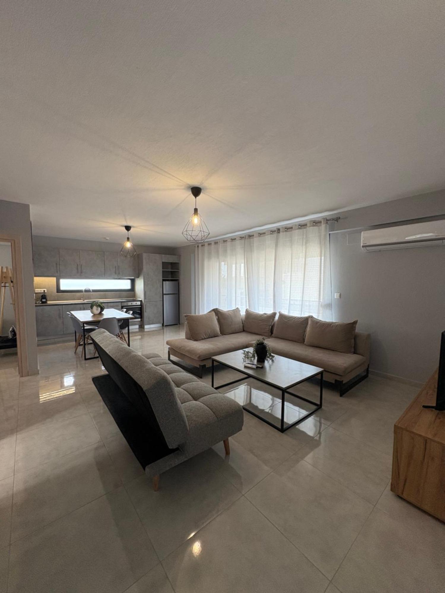 Elinor Apartments ฟิออยิตา ภายนอก รูปภาพ