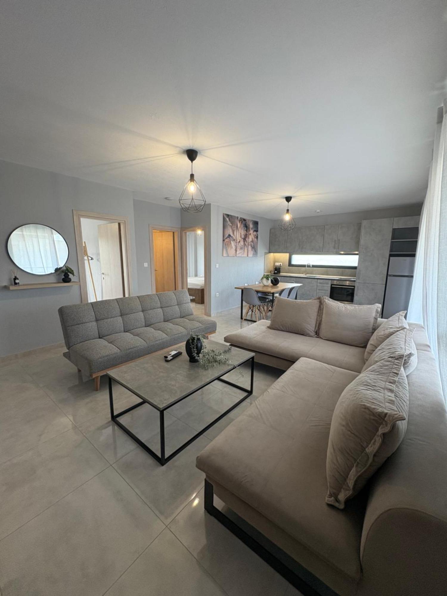 Elinor Apartments ฟิออยิตา ภายนอก รูปภาพ